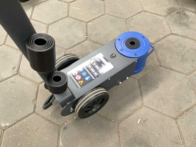 Mammuth fj30eh garagekrik - afbeelding 2 van  5