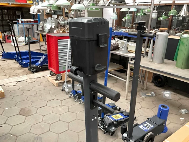 Mammuth fj40eht garagekrik - afbeelding 2 van  6