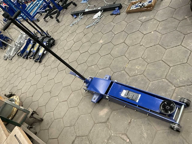 Mammuth garagekrik - afbeelding 1 van  5