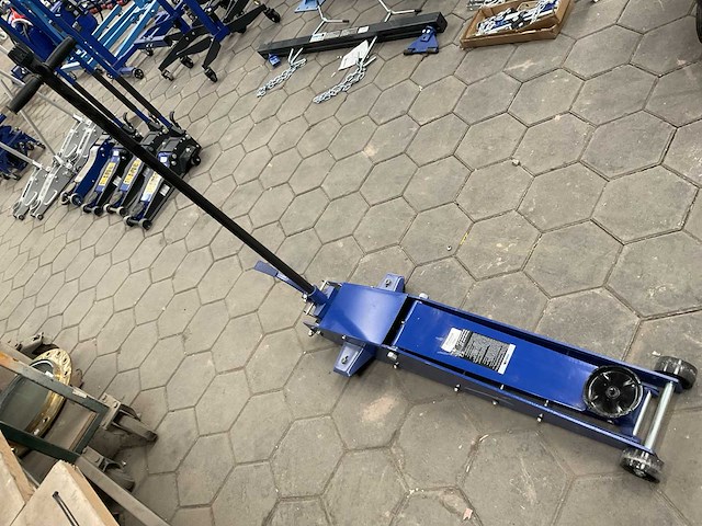 Mammuth garagekrik - afbeelding 1 van  5