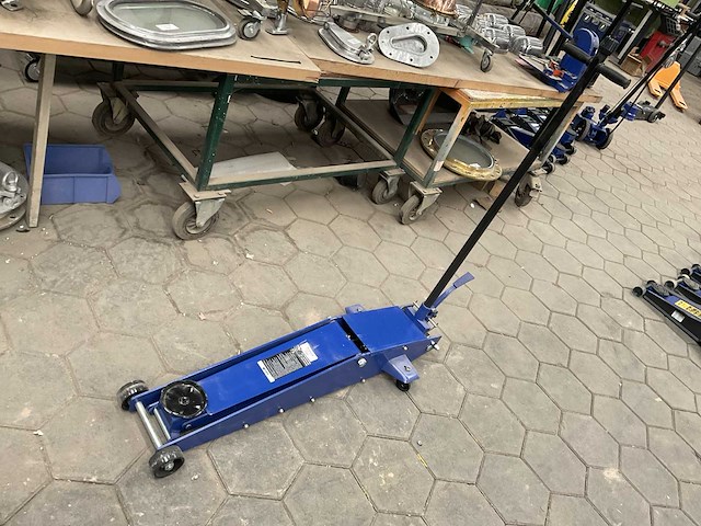 Mammuth garagekrik - afbeelding 2 van  5