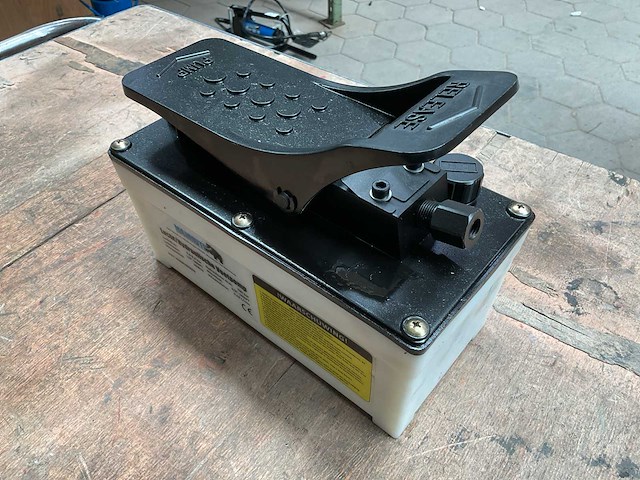 Mammuth luchthydraulische voetpomp - afbeelding 4 van  5