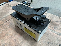 Mammuth luchthydraulische voetpomp - afbeelding 4 van  5