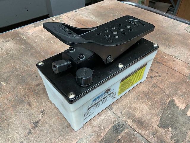 Mammuth luchthydraulische voetpomp - afbeelding 1 van  5