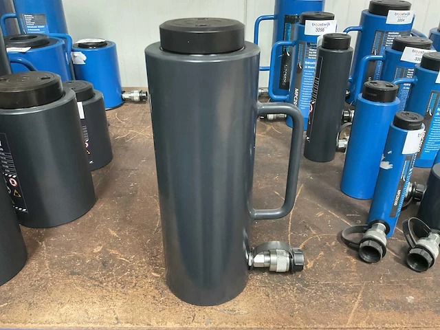 Mammuth mpc30200 hydraulische cylinder - afbeelding 2 van  3