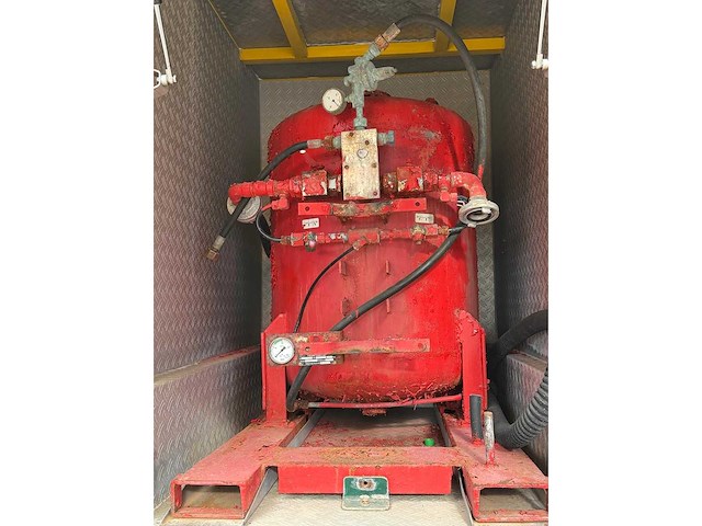 Man - 14-440 - brandweerwagen - afbeelding 16 van  43