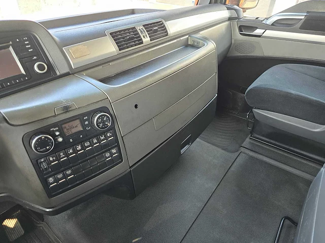 Man - 18.440 tgx - truck - 2015 - afbeelding 21 van  32