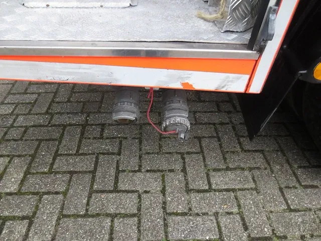 Man - 19.364 - brandweerwagen - afbeelding 13 van  26