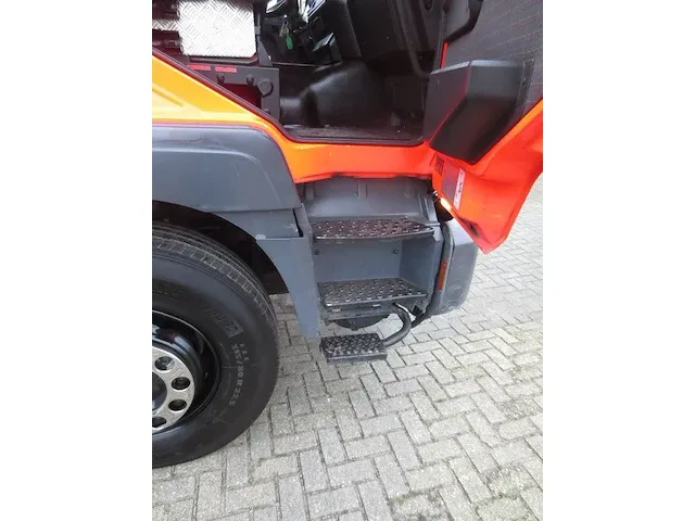Man - 19.364 - brandweerwagen - afbeelding 18 van  26