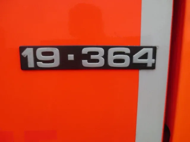 Man - 19.364 - brandweerwagen - afbeelding 19 van  26