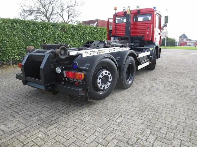 Man - 27-fnl-g - brandweerwagen - afbeelding 8 van  19