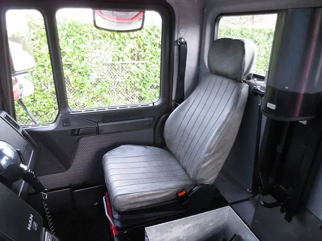 Man - 27-fnl-g - containerwagen - afbeelding 15 van  18