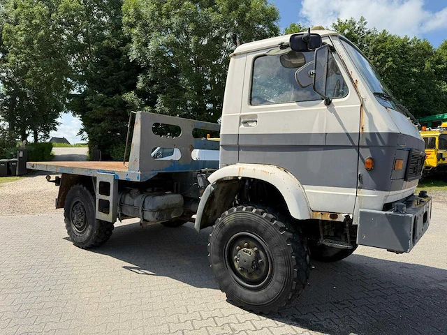 Man - 4x4 - vrachtwagen - afbeelding 13 van  20