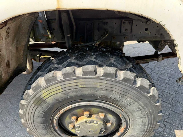 Man - 4x4 - vrachtwagen - afbeelding 14 van  20