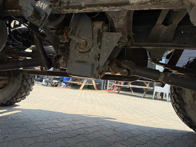 Man - 4x4 - vrachtwagen - afbeelding 5 van  20