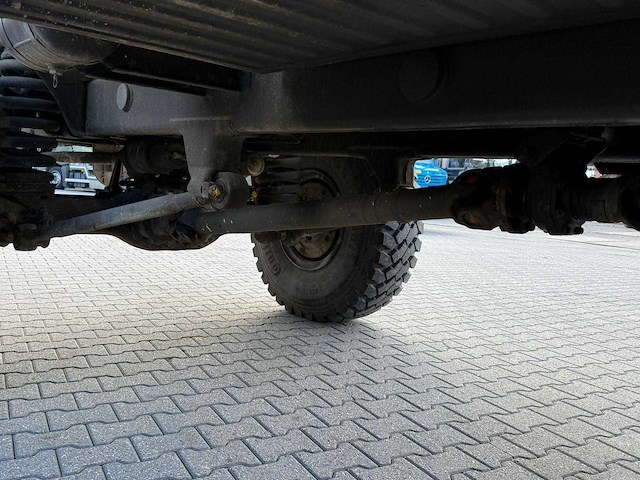 Man - kat 1 - vrachtwagen - afbeelding 4 van  27