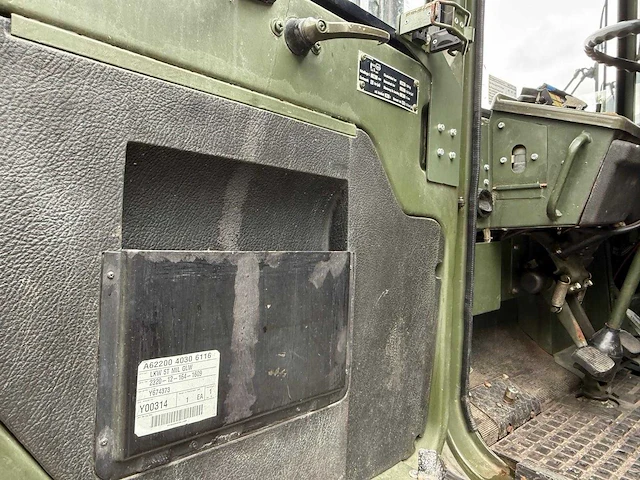 Man - kat 1 8x8 - vrachtwagen - afbeelding 12 van  23