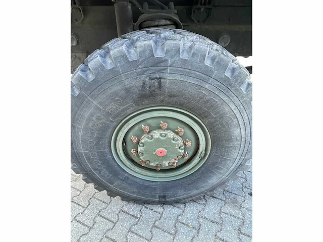 Man - kat 4x4 - vrachtwagen - afbeelding 16 van  25