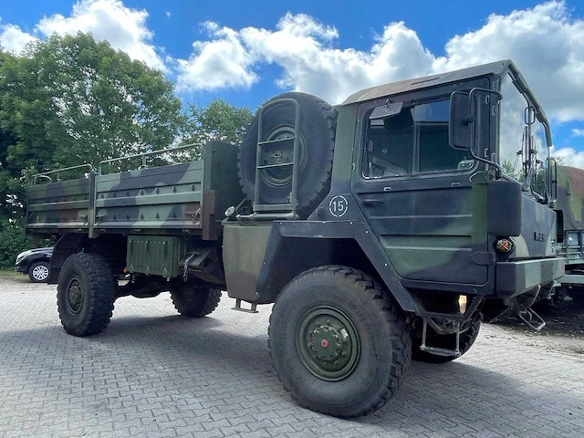 Man - kat 4x4 - vrachtwagen - afbeelding 3 van  25