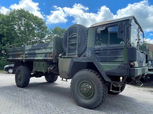 Man - kat 4x4 - vrachtwagen - afbeelding 19 van  25