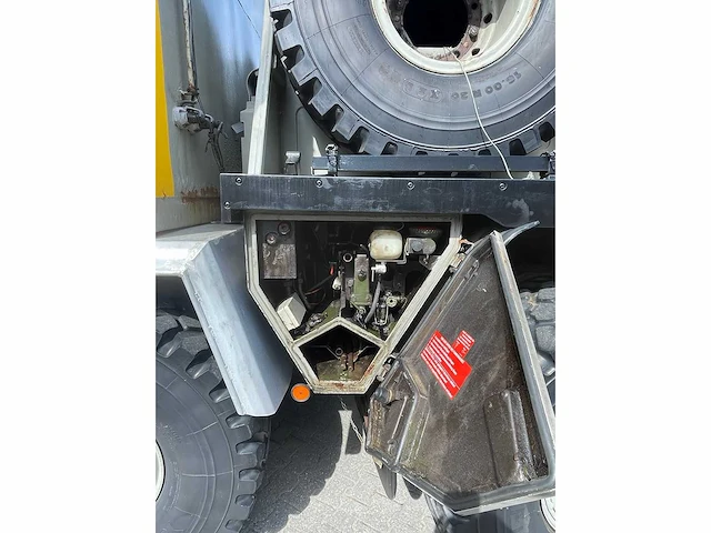 Man - kat a1 8x8 - vrachtwagen - afbeelding 18 van  36