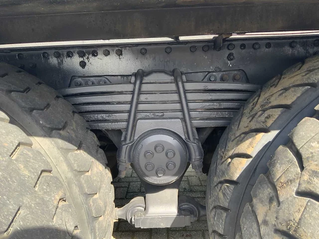 Man - tga 41.440 8x4 - hmf 60 tonmeter laadkraan - 20 ton afzetbaar haakarmsysteem - afbeelding 11 van  57