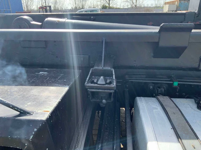 Man - tga 41.440 8x4 - hmf 60 tonmeter laadkraan - 20 ton afzetbaar haakarmsysteem - afbeelding 14 van  57