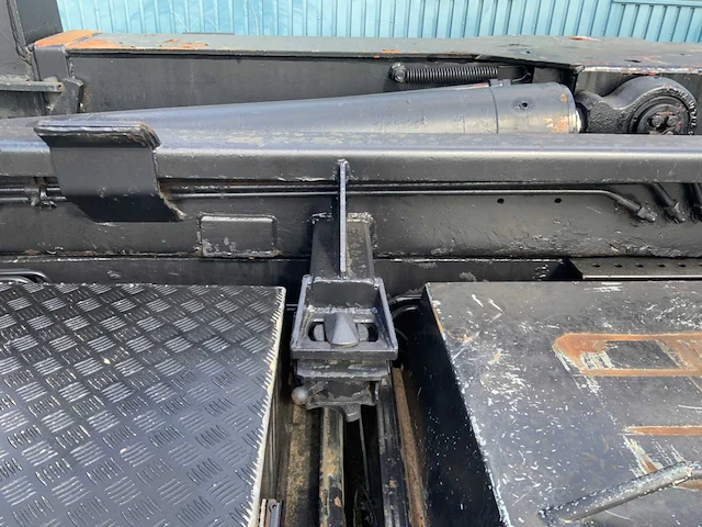 Man - tga 41.440 8x4 - hmf 60 tonmeter laadkraan - 20 ton afzetbaar haakarmsysteem - afbeelding 15 van  57