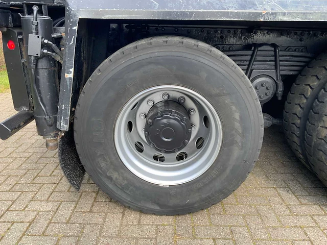 Man - tga 41.440 8x4 - hmf 60 tonmeter laadkraan - 20 ton afzetbaar haakarmsysteem - afbeelding 27 van  57