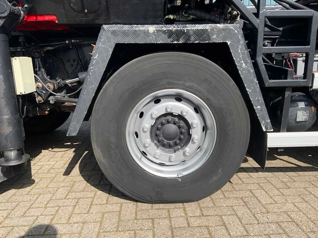 Man - tga 41.440 8x4 - hmf 60 tonmeter laadkraan - 20 ton afzetbaar haakarmsysteem - afbeelding 33 van  57