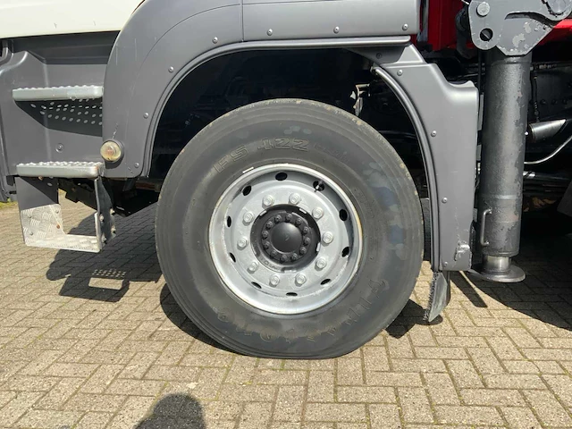 Man - tga 41.440 8x4 - hmf 60 tonmeter laadkraan - 20 ton afzetbaar haakarmsysteem - afbeelding 35 van  57
