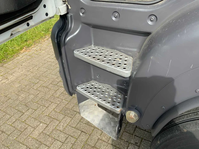 Man - tga 41.440 8x4 - hmf 60 tonmeter laadkraan - 20 ton afzetbaar haakarmsysteem - afbeelding 37 van  57