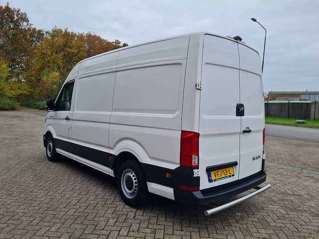 Man - tge - 35 2.0 std hoog el - vfj-13-l - afbeelding 12 van  17