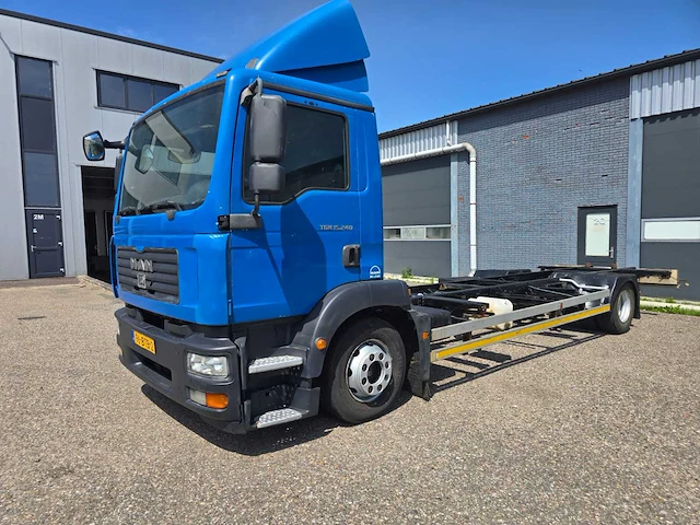 Man - tgl 15.240 bdf - truck - 2009 - afbeelding 23 van  41