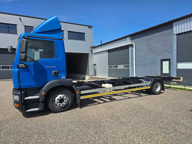 Man - tgl 15.240 bdf - truck - 2009 - afbeelding 34 van  41