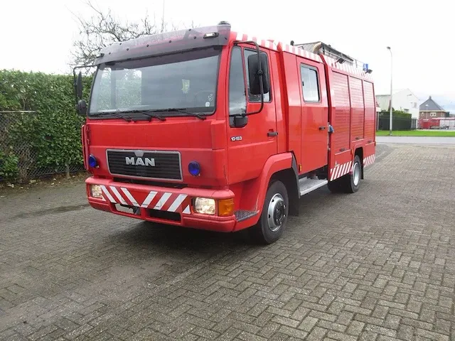Man 10-153 tankautospuit - afbeelding 1 van  36