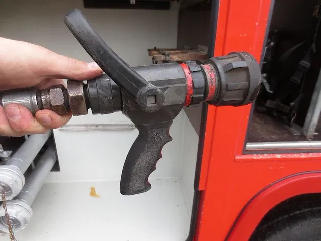 Man 10-153 tankautospuit - afbeelding 19 van  36