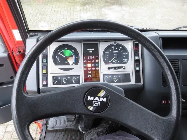 Man 10-153 tankautospuit - afbeelding 36 van  36