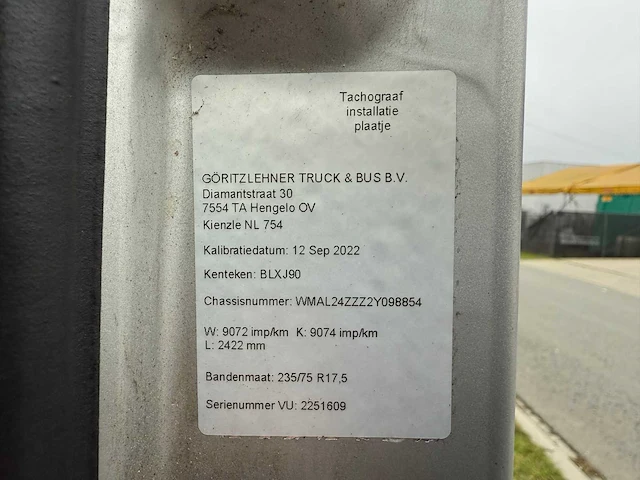 Man 10.185 lc l24 vrachtwagen met 1500kg laadklep - afbeelding 10 van  21
