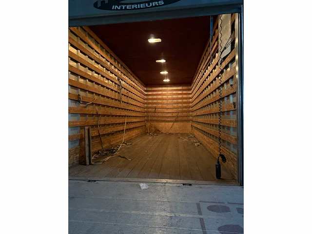 Man 10.185 lc l24 vrachtwagen met 1500kg laadklep - afbeelding 11 van  21