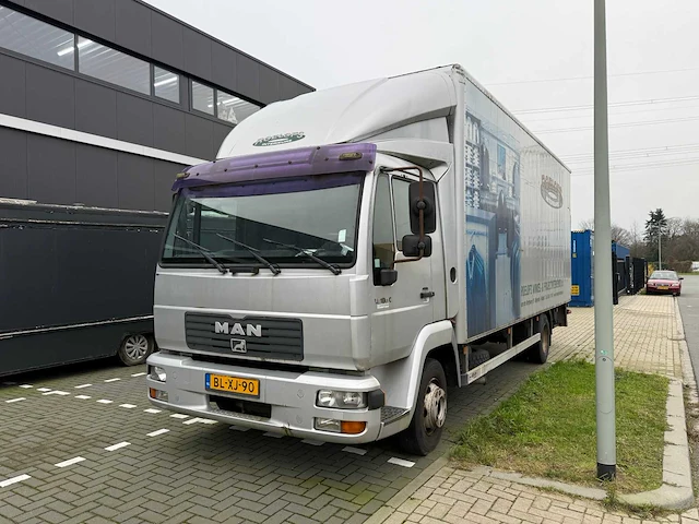 Man 10.185 lc l24 vrachtwagen met 1500kg laadklep - afbeelding 12 van  21