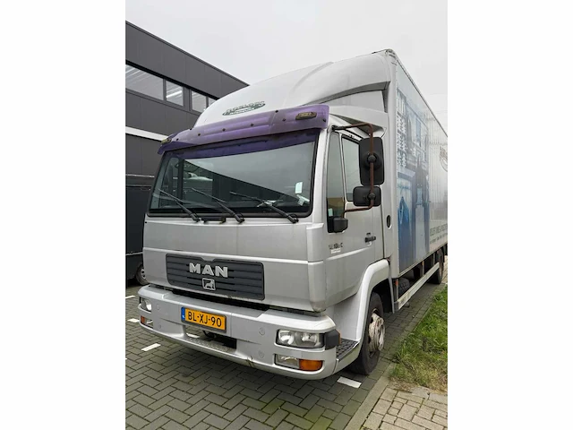 Man 10.185 lc l24 vrachtwagen met 1500kg laadklep - afbeelding 16 van  21