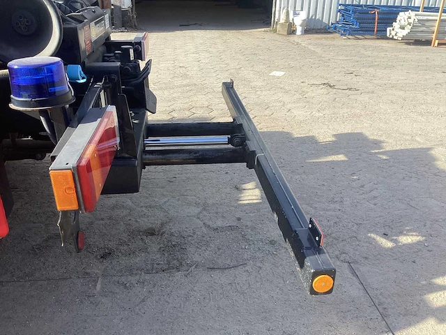 Man 18.360 haakarmsysteem vrachtwagen - afbeelding 23 van  23