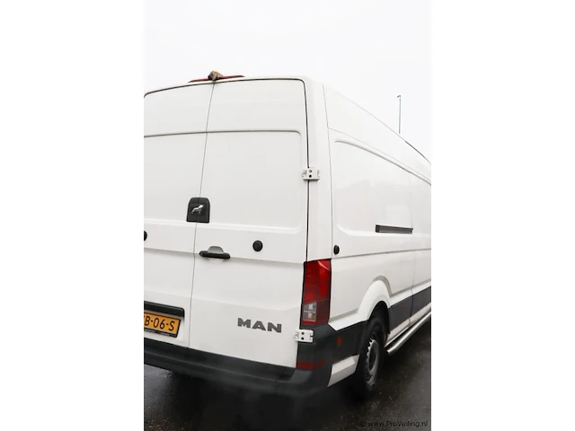 Man bestelwagen type tge 3.180 - kenteken: vsb-06-s - bwjr 2018 - afbeelding 11 van  14