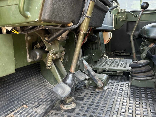 Man kat - 8x8 - vrachtwagen - afbeelding 30 van  43