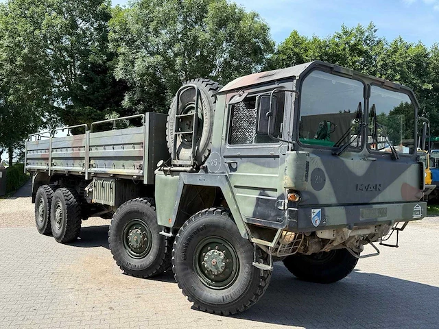 Man kat - 8x8 - vrachtwagen - afbeelding 34 van  43