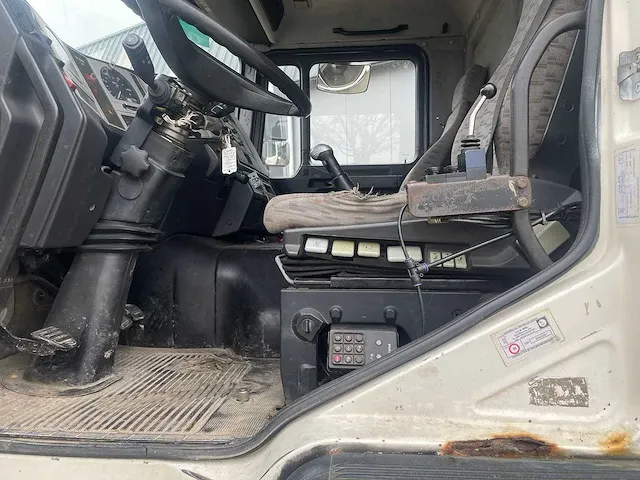 Man m 26 mnlc vrachtwagen - afbeelding 16 van  47