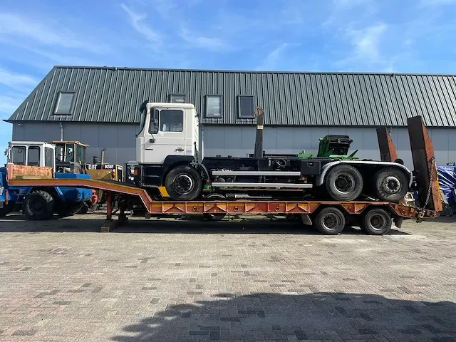 Man m 26 mnlc vrachtwagen - afbeelding 1 van  17