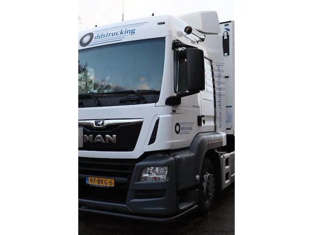 Man opleggertrekker type tgs 18.360 - kenteken: 97-bkg-6 - afbeelding 11 van  48