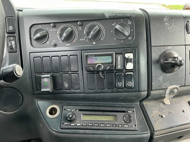 Man tgl vrachtwagen met opbouw - afbeelding 3 van  35